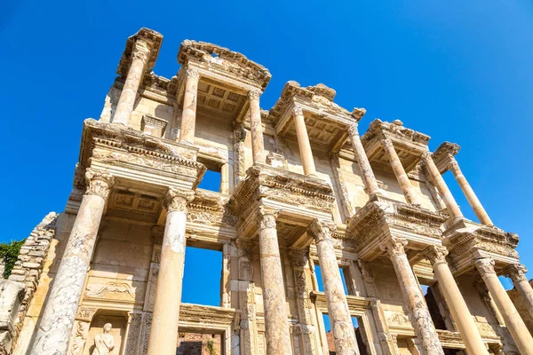 Ruínas Biblioteca Celsius Cidade Antiga Éfeso Turquia Belo Dia Verão — Fotografia de Stock