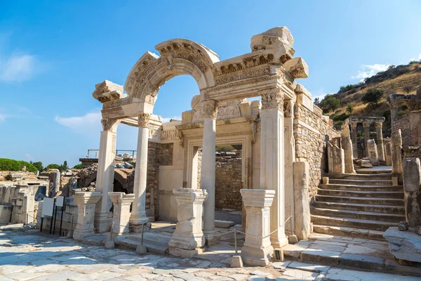 Ruinas Antigua Ciudad Éfeso Antigua Ciudad Griega Turquía Hermoso Día —  Fotos de Stock