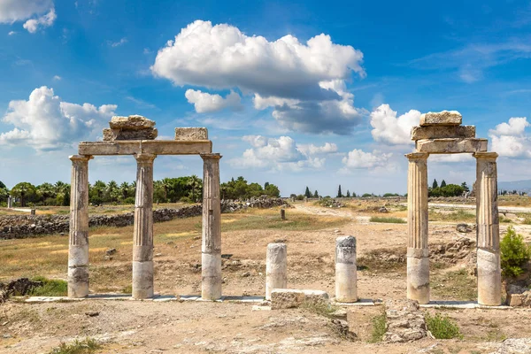 Rovine Dell Antica Città Hierapolis Pamukkale Turchia Una Bella Giornata — Foto Stock
