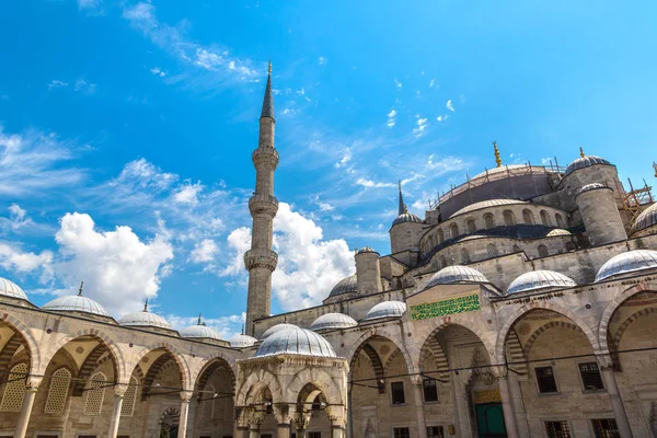 Mezquita Sultan Ahmed Mezquita Azul Estambul Turquía Hermoso Día Verano — Foto de Stock