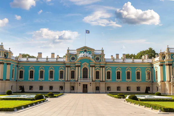 Mariinsky Palace Kyjev Ukrajina Krásné Letní Den — Stock fotografie