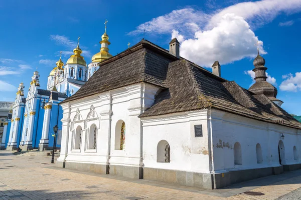 Monasterio Ortodoxo San Miguel Kiev Ucrania Hermoso Día Verano —  Fotos de Stock