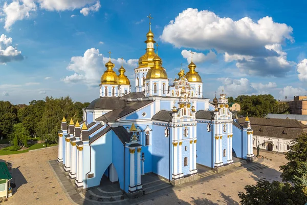 Saint Michael Ortodoxa Kloster Kiev Ukraina Vacker Sommardag — Stockfoto