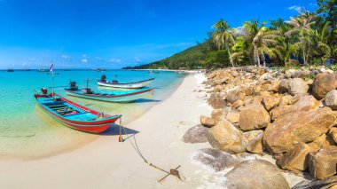 Geleneksel ahşap balıkçı tekne Koh Samui Adası, Tayland bir yaz günü Panoraması