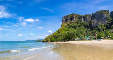 Ao Pai Plong beach, Krabi, Tayland, bir yaz günü Panoraması