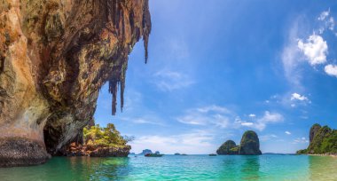 Ao Phra Nang Beach, Krabi, Tayland bir yaz günü Panoraması
