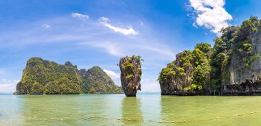 James Bond Adası Phang Nga Körfezindeki, bir yaz günü Tayland Panoraması