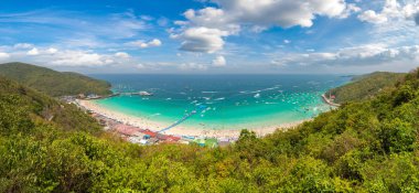 Koh Lan Adası, bir yaz günü Tayland Panoraması