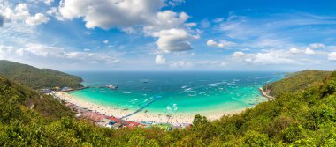 Koh Lan Adası, bir yaz günü Tayland Panoraması