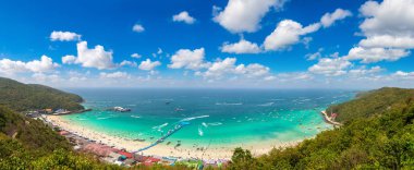 Koh Lan Adası, bir yaz günü Tayland Panoraması