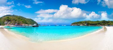 Raca (Raya) resort Island Phuket Island, Tayland bir yaz günü yakınındaki Panoraması