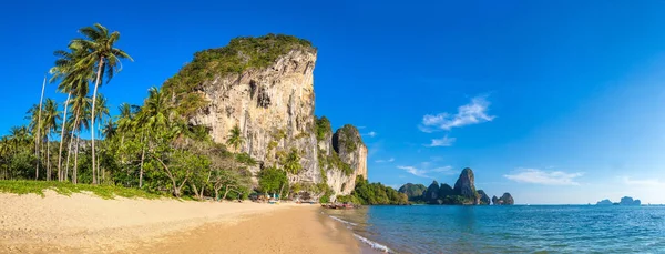 Panorama Della Spiaggia Tonsai Krabi Thailandia Una Giornata Estiva — Foto Stock