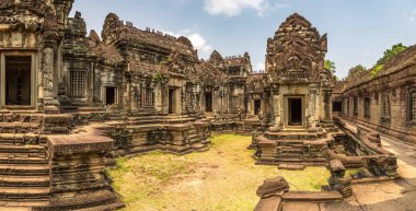 Siem Reap, Kamboçya'da bir yaz günü karmaşık Angkor Wat Tapınağı Banteay Samre Panoraması