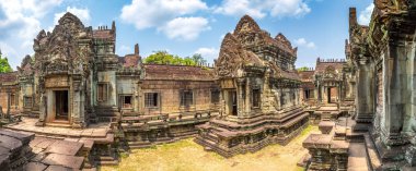 Siem Reap, Kamboçya'da bir yaz günü karmaşık Angkor Wat Tapınağı Banteay Samre Panoraması