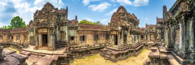 Siem Reap, Kamboçya'da bir yaz günü karmaşık Angkor Wat Tapınağı Banteay Samre Panoraması
