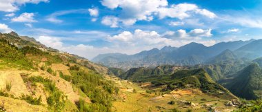 Terraced pirinç alan bir yaz günü Sapa, Lao Cai, Vietnam'da Panoraması