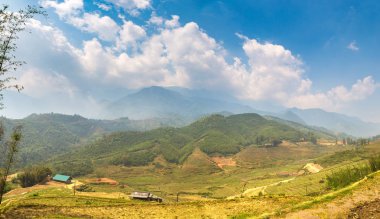 Terraced pirinç alan bir yaz günü Sapa, Lao Cai, Vietnam'da Panoraması