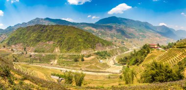 Terraced pirinç alan bir yaz günü Sapa, Lao Cai, Vietnam'da Panoraması