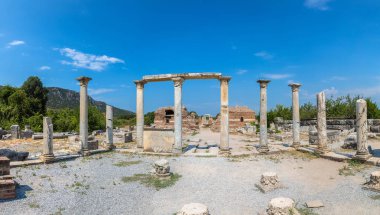 Efes, antik Yunan şehirde Türkiye'de bir güzel yaz günü antik kentin kalıntıları Panoraması
