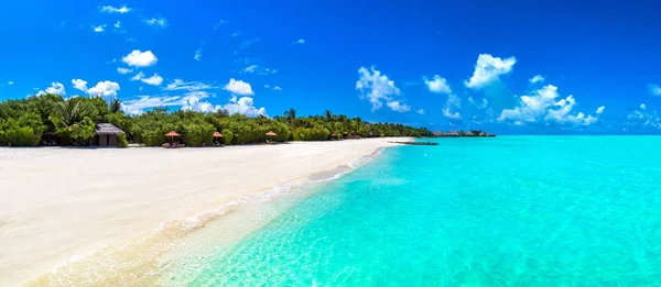 Panorama Des Tropischen Strandes Auf Den Malediven Sommertag — Stockfoto