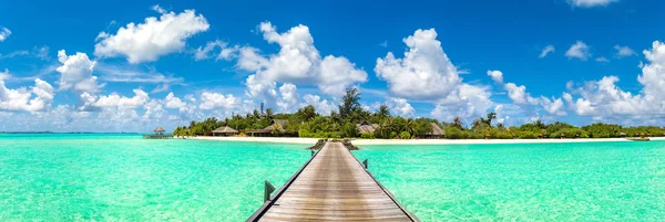 Panorama Delle Ville Sull Acqua Bungalow Ponte Legno Sulla Spiaggia — Foto Stock