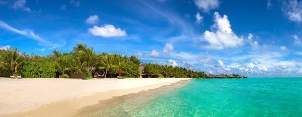 Panoráma Tropical Beach Maldív Szigeteken Nyári Nap — Stock Fotó
