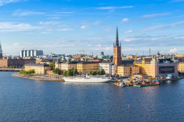 Stockholm, İsveç - 31 Temmuz 2013: Gamla Stan, Stockholm, İsveç eski kesiminde bir yaz günü içinde