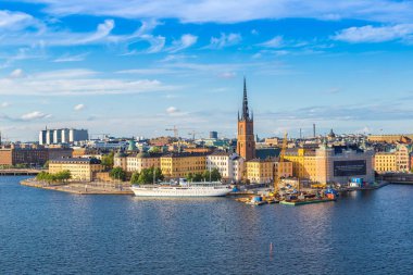 Stockholm, İsveç - 31 Temmuz 2013: Gamla Stan, Stockholm, İsveç eski kesiminde bir yaz günü içinde