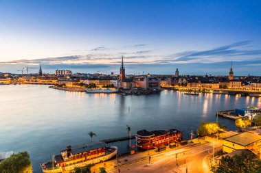 Stockholm, İsveç - 31 Temmuz 2013: Gamla Stan, Stockholm, İsveç eski kesiminde bir yaz günü içinde