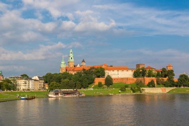 Krakow, Polonya - 26 Temmuz 2014: Wawel castle civarındaki Kracow Polonya