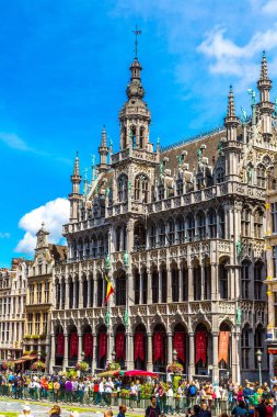 Brussels, Belçika - 6 Temmuz 2014: The Grand Place güzel yaz gün Brüksel, Belçika üzerinde 6 Temmuz 2014