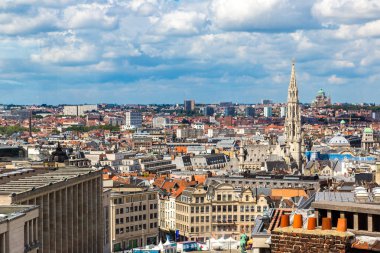 Brussels, Belçika - 6 Temmuz 2014: Cityscape Brüksel güzel yaz gün