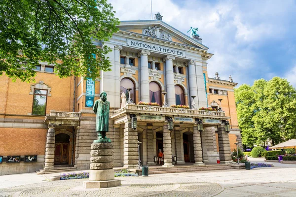 Oslo Norveç Temmuz 2014 Ulusal Tiyatro Oslo Oslo Norveç Dramatik — Stok fotoğraf