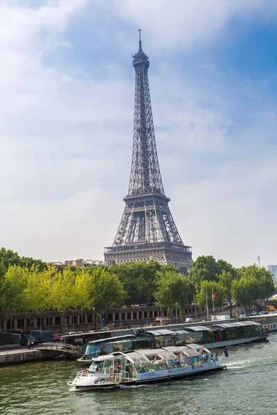 París Francia Julio 2014 Sena París Torre Eiffel Hermoso Día —  Fotos de Stock