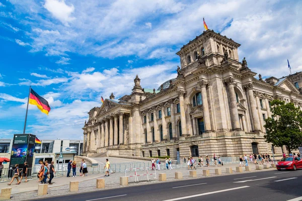 Berlin Almanya Temmuz 2014 Reichstag Berlin Almanya Temmuz 2014 Bina — Stok fotoğraf