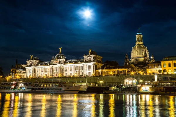Дресден Германия Июля 2014 Года Панорамный Вид Дрезден Ночью Реку — стоковое фото