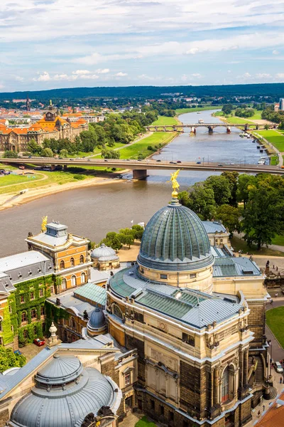 Dresden Germany Июля 2014 Года Панорамный Вид Дрезден Реку Эльбу — стоковое фото
