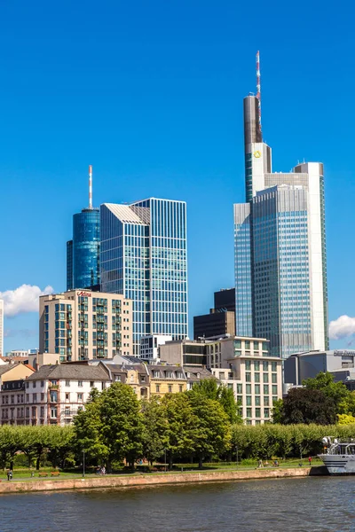 Frankfurt Deutschland Juli 2014 Sommerblick Auf Das Bankenviertel Frankfurt — Stockfoto