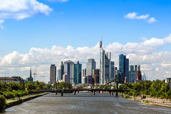 Frankfurt Deutschland Juli 2014 Sommerblick Auf Das Bankenviertel Frankfurt — Stockfoto