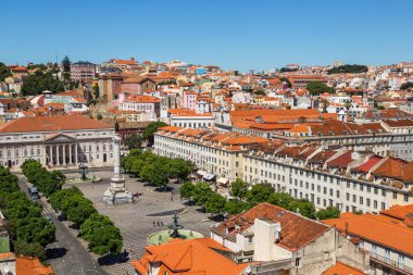 Lisbon, Portekiz - 30 Temmuz 2014: Lizbon, Portekiz hava görünümünü. Sao Jorge Castle
