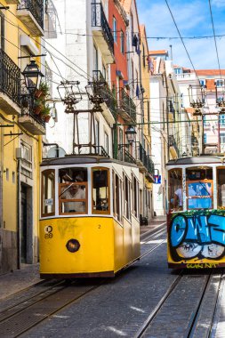 Lisbon, Portekiz - 30 Temmuz 2014: Gloria füniküler şehir merkezi, Lizbon 30 Temmuz 2014 tarihinde Lizbon, Portekiz