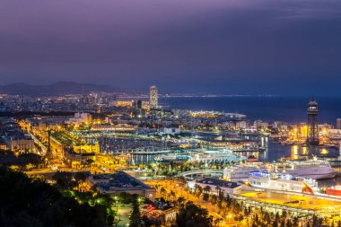 Barcelona, İspanya - 11 Haziran 2014: Panoramik ve Barcelona İspanya bağlantı noktası