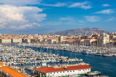 Marseille, Fransa - 12 Temmuz 2014: Marsilya, Fransa eski bağlantı noktası hava panoramik
