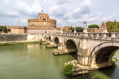 Rome, İtalya - 12 Temmuz 2014: Castel Sant Angelo bir yaz günü, Roma, İtalya