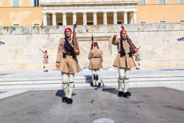 Atina, Yunanistan - 19 Temmuz 2015: tören 19 Temmuz 2015 bir yaz günü gardiyanlar Atina, Yunanistan değiştirme