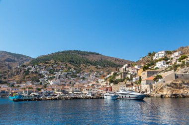 Hydra, Yunanistan - 19 Temmuz 2015: Bir yaz günü Hydra Adası Yunanistan