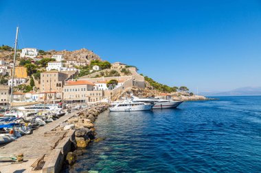 Hydra, Yunanistan - 19 Temmuz 2015: Bir yaz günü Hydra Adası Yunanistan