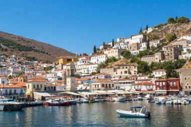 Hydra, Yunanistan - 19 Temmuz 2015: Bir yaz günü Hydra Adası Yunanistan