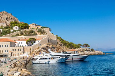 Hydra, Yunanistan - 19 Temmuz 2015: Bir yaz günü Hydra Adası Yunanistan