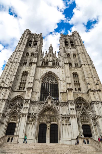 Bruselas Bélgica Julio 2014 Catedral San Michel Hermoso Día Verano — Foto de Stock